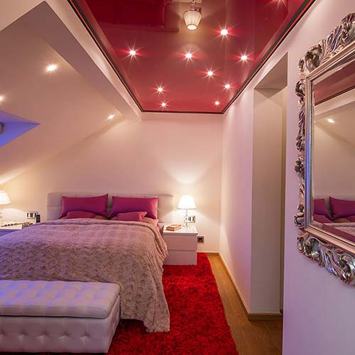 Schlafzimmerdecke mit kreativem Sternenhimmel LED-Beleuchtung von PLAMECO